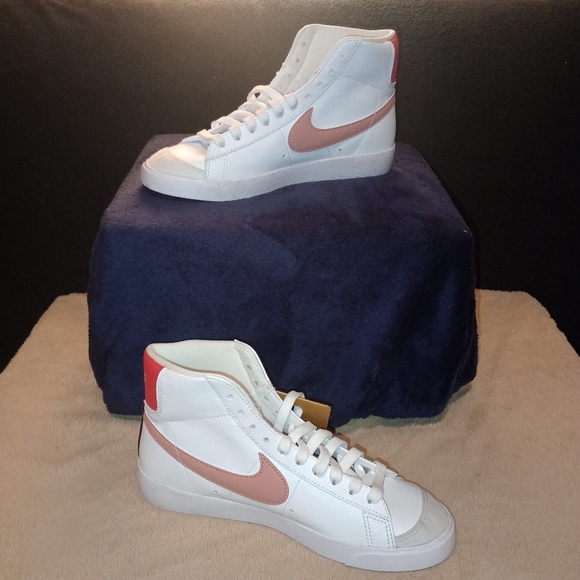 Nike Shoes - NWT Women's Nike Blazer 77 White Red Stardust Night Maroon Size 8